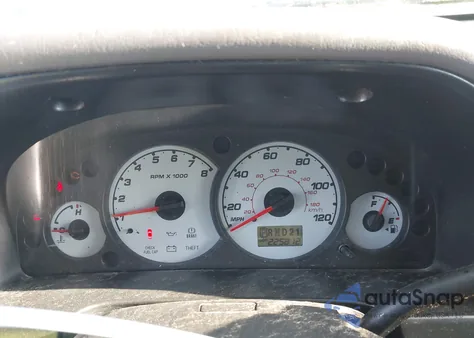 2002 Ford Escape Xlt from USA, damaged, VIN 1FMYU04172KC92145